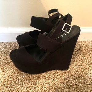 Aldo Black Wedges